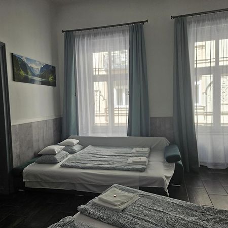 D3 Basilica Luxury Spacious Free Parking For 1 Car Budapest Bagian luar foto