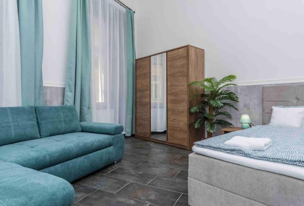 D3 Basilica Luxury Spacious Free Parking For 1 Car Budapest Bagian luar foto