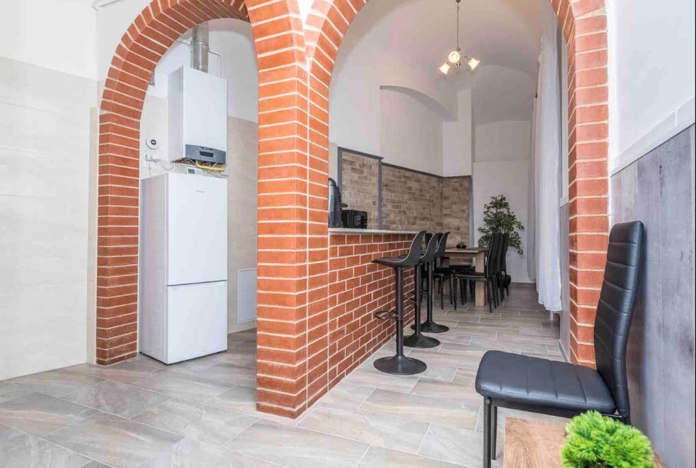D3 Basilica Luxury Spacious Free Parking For 1 Car Budapest Bagian luar foto