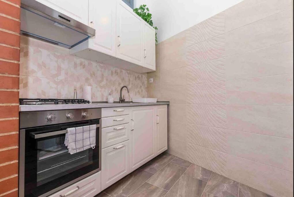 D3 Basilica Luxury Spacious Free Parking For 1 Car Budapest Bagian luar foto