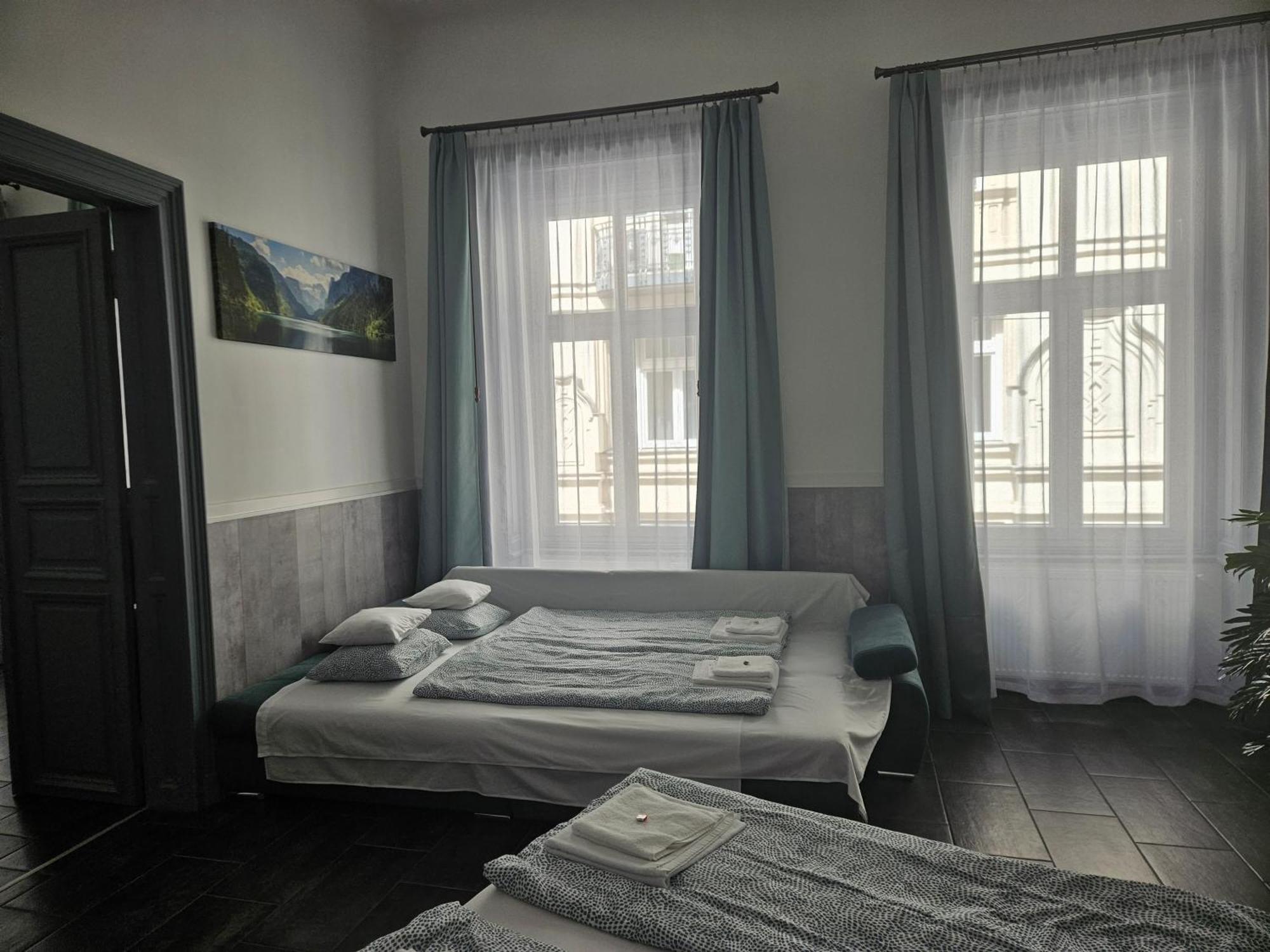 D3 Basilica Luxury Spacious Free Parking For 1 Car Budapest Bagian luar foto