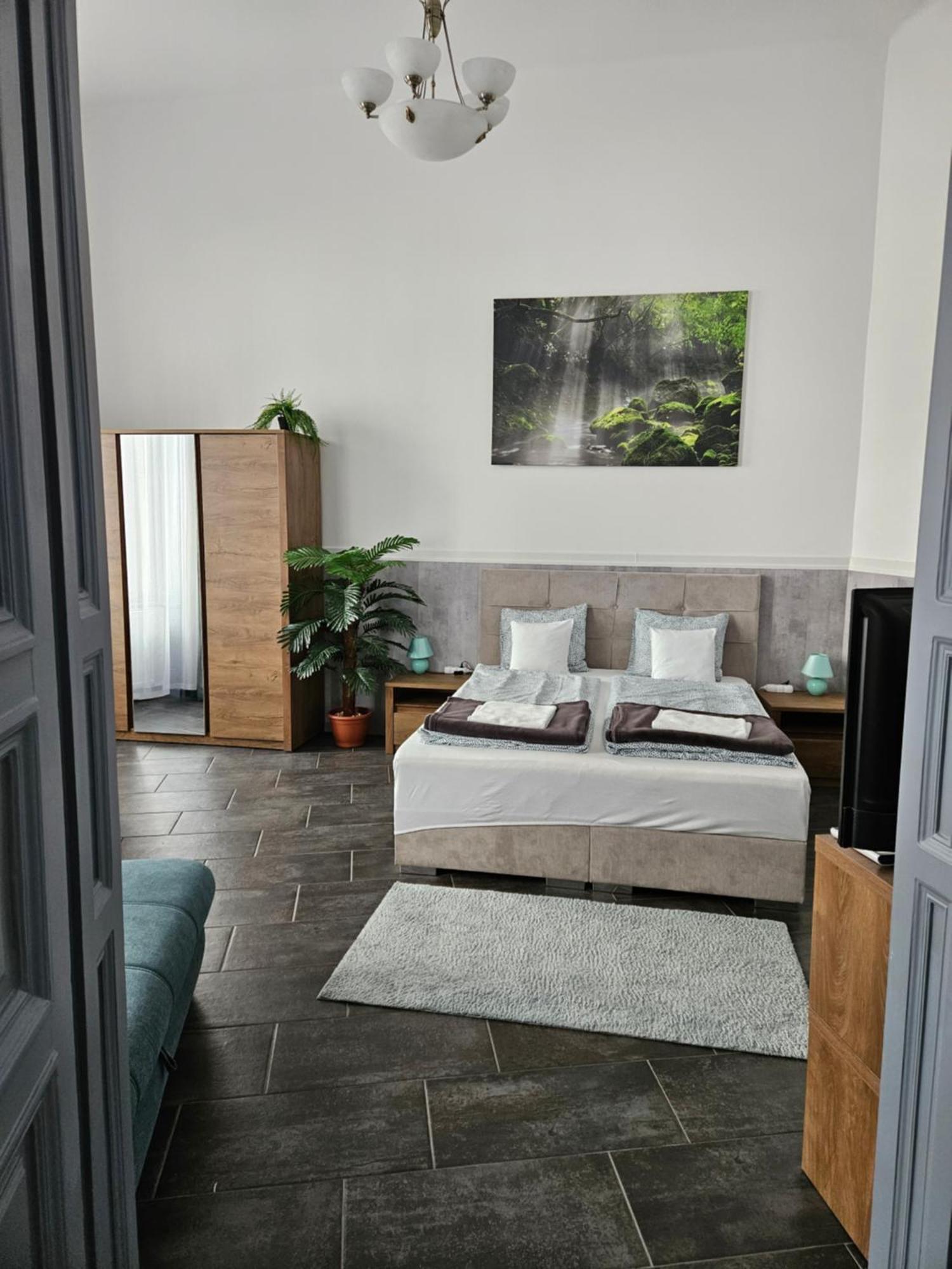 D3 Basilica Luxury Spacious Free Parking For 1 Car Budapest Bagian luar foto