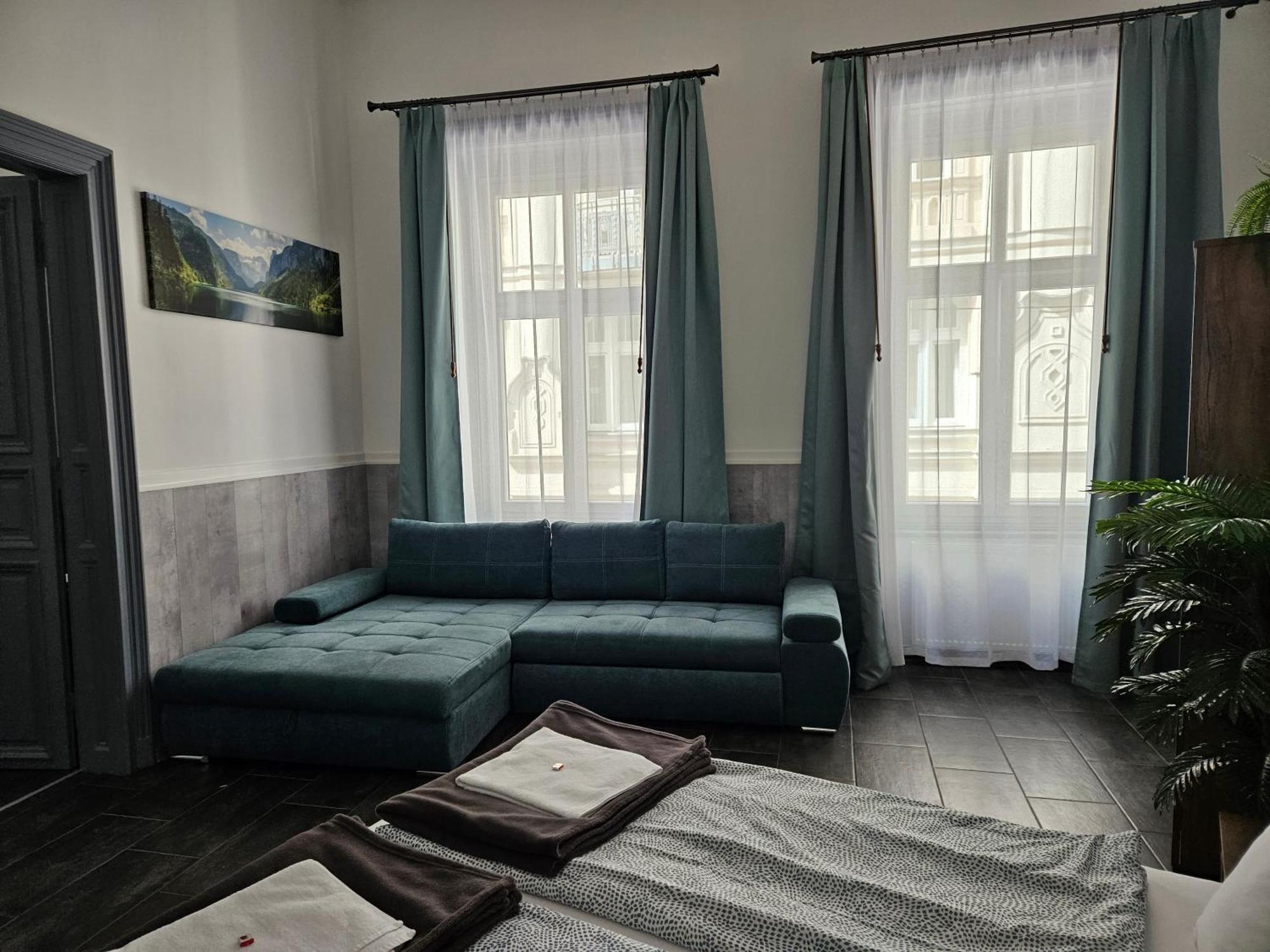 D3 Basilica Luxury Spacious Free Parking For 1 Car Budapest Bagian luar foto